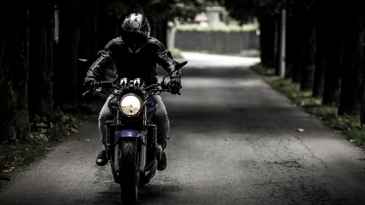 Où suivre une formation de conduite de moto ?